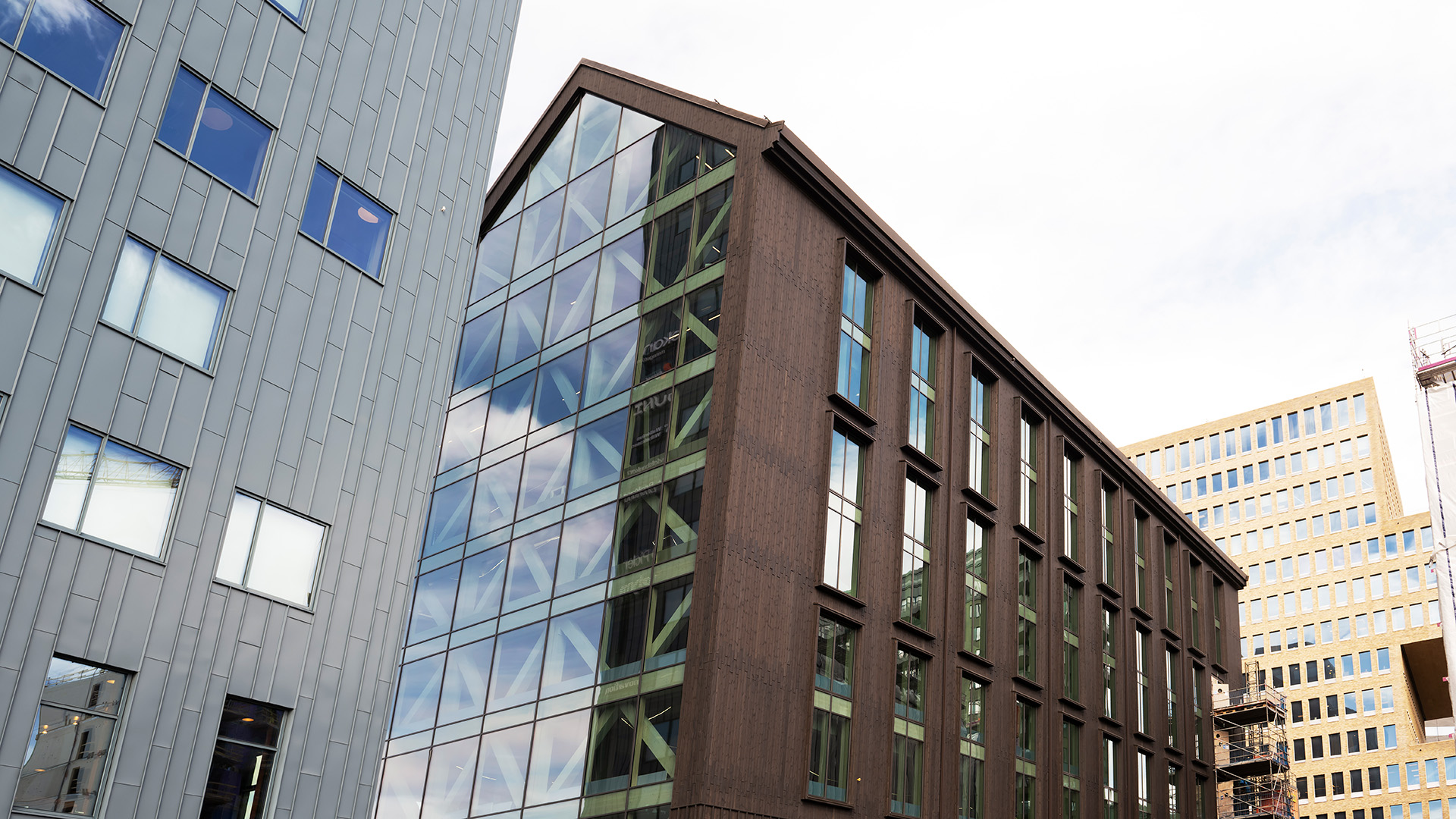 Gaveln med stora glaspartier på Habitat 7