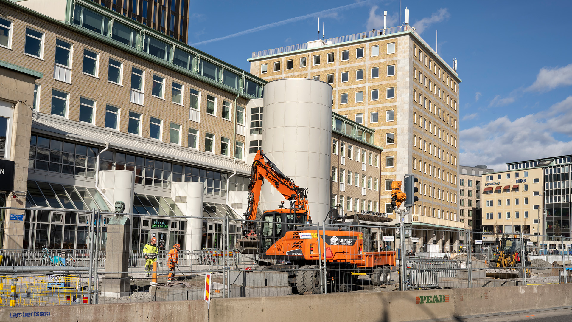 Byggarbete på Olof Palmes plats